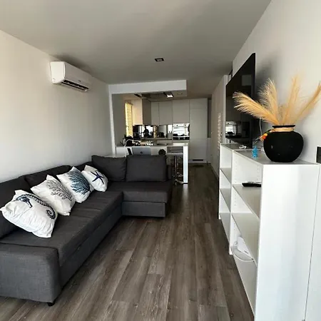 Lovelyloft Condomina Apartament